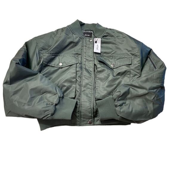 Nasty Gal Pocket Detail Padded Bomber Jacket - Picture 2 of 5